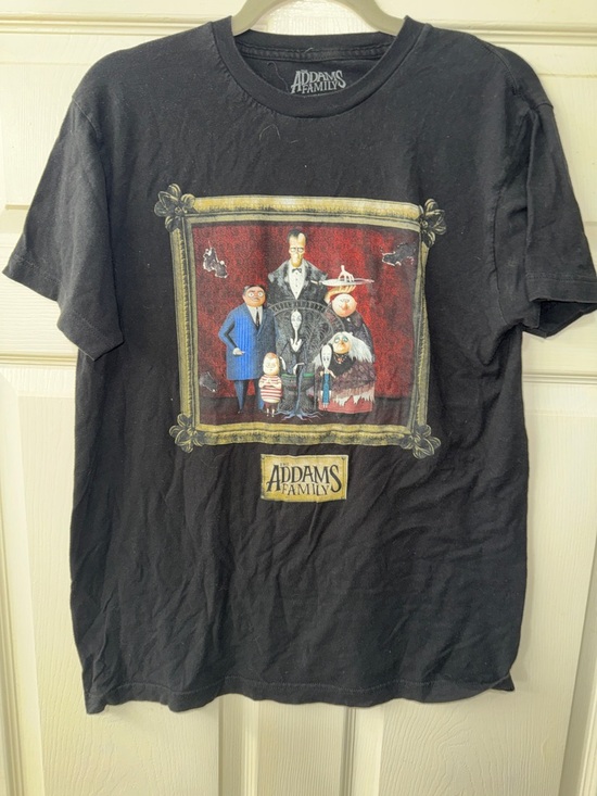 MGM Other - 2019 MGM The Addams Family Portrait Graphic T-Shirt Boys Medium 100% Cotton